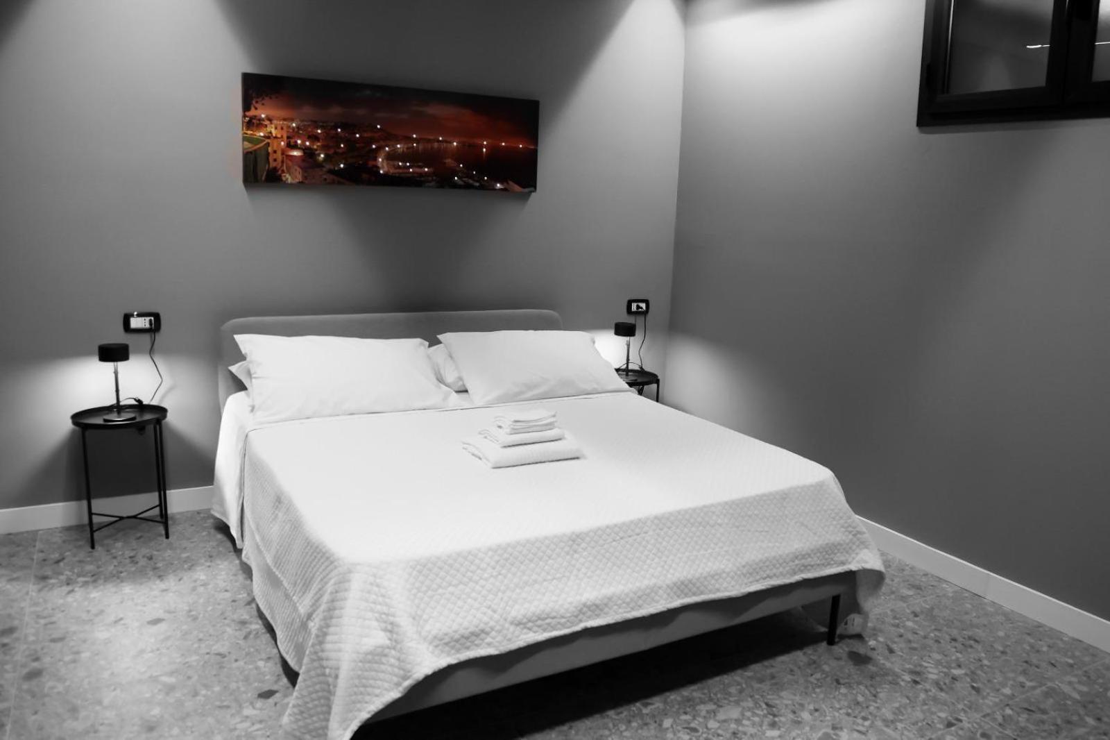 Gate 16 Room Napoli Luaran gambar